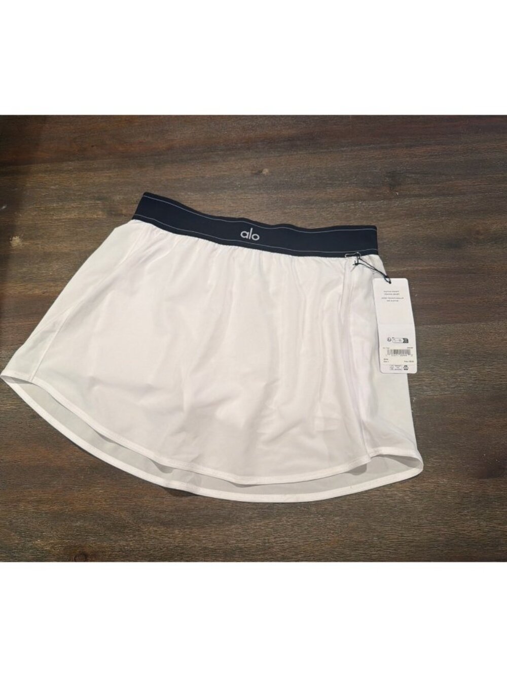 ALO Yoga White Match Point Tennis Skirt large BNWT